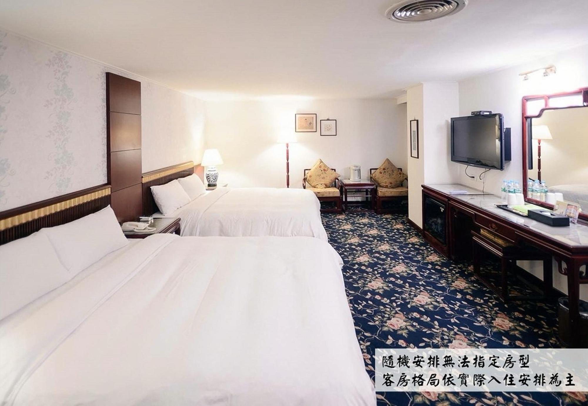 Kiwi Hotel Mrt Wenxin Branch Taichung Eksteriør bilde