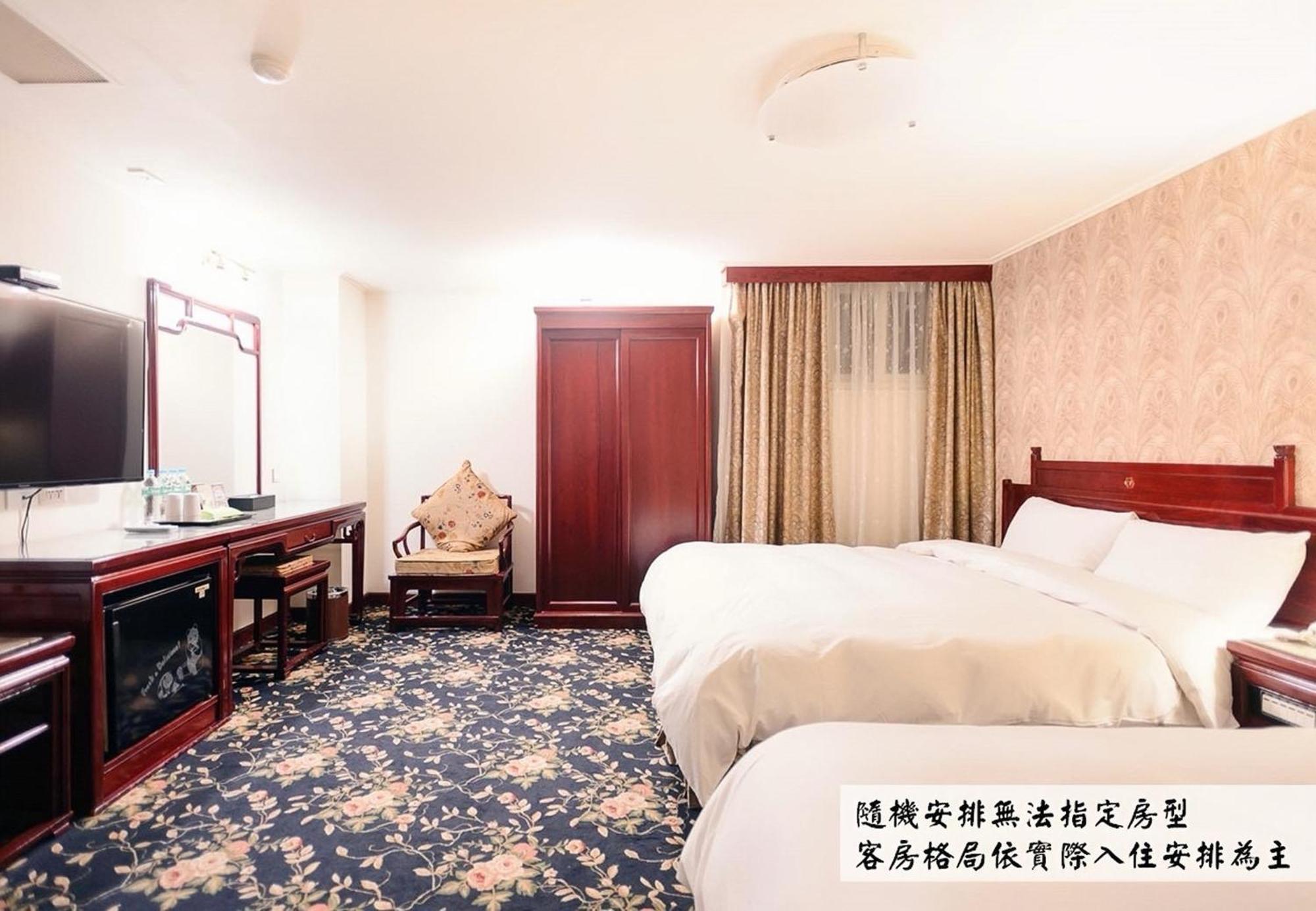 Kiwi Hotel Mrt Wenxin Branch Taichung Eksteriør bilde