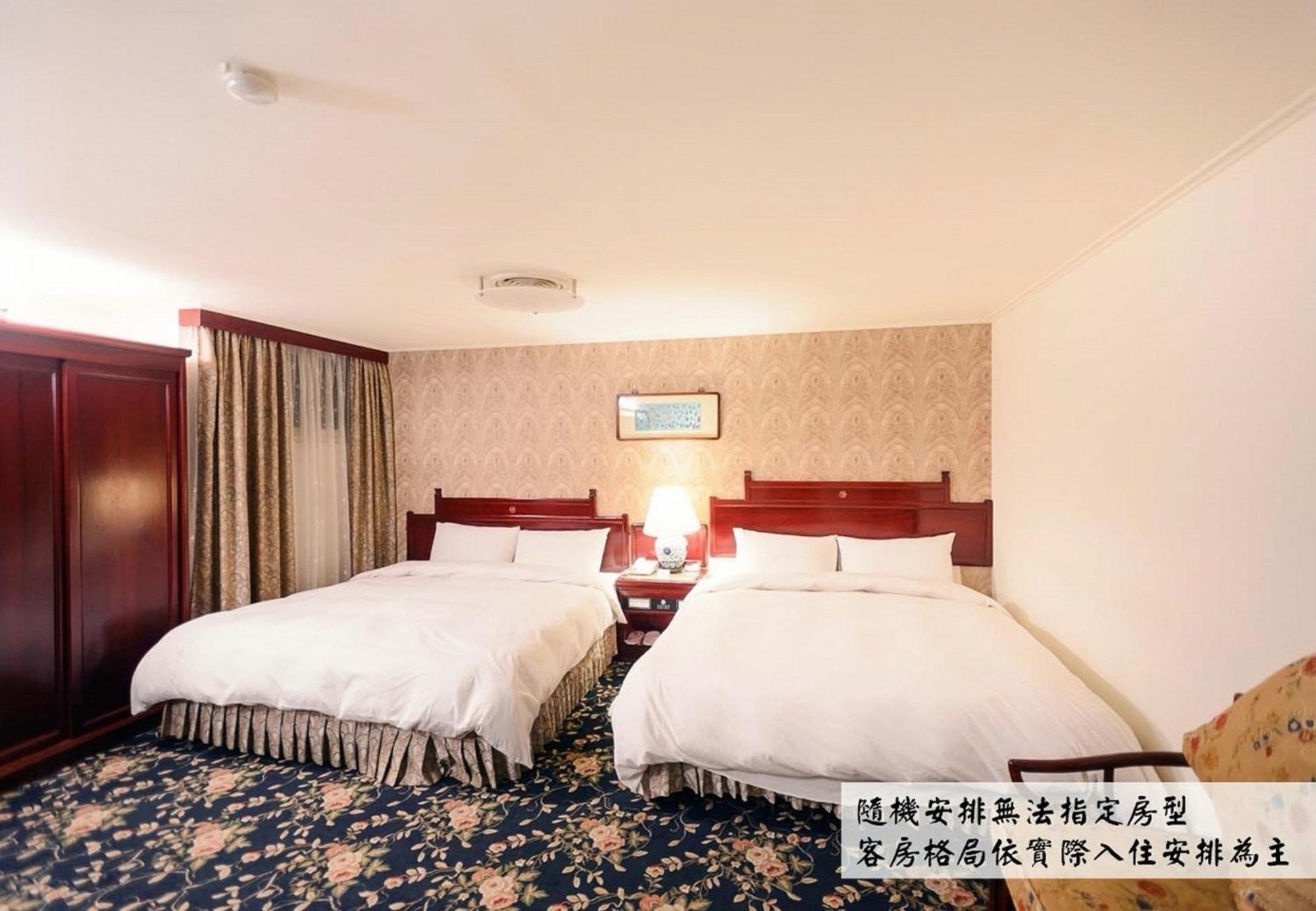 Kiwi Hotel Mrt Wenxin Branch Taichung Eksteriør bilde