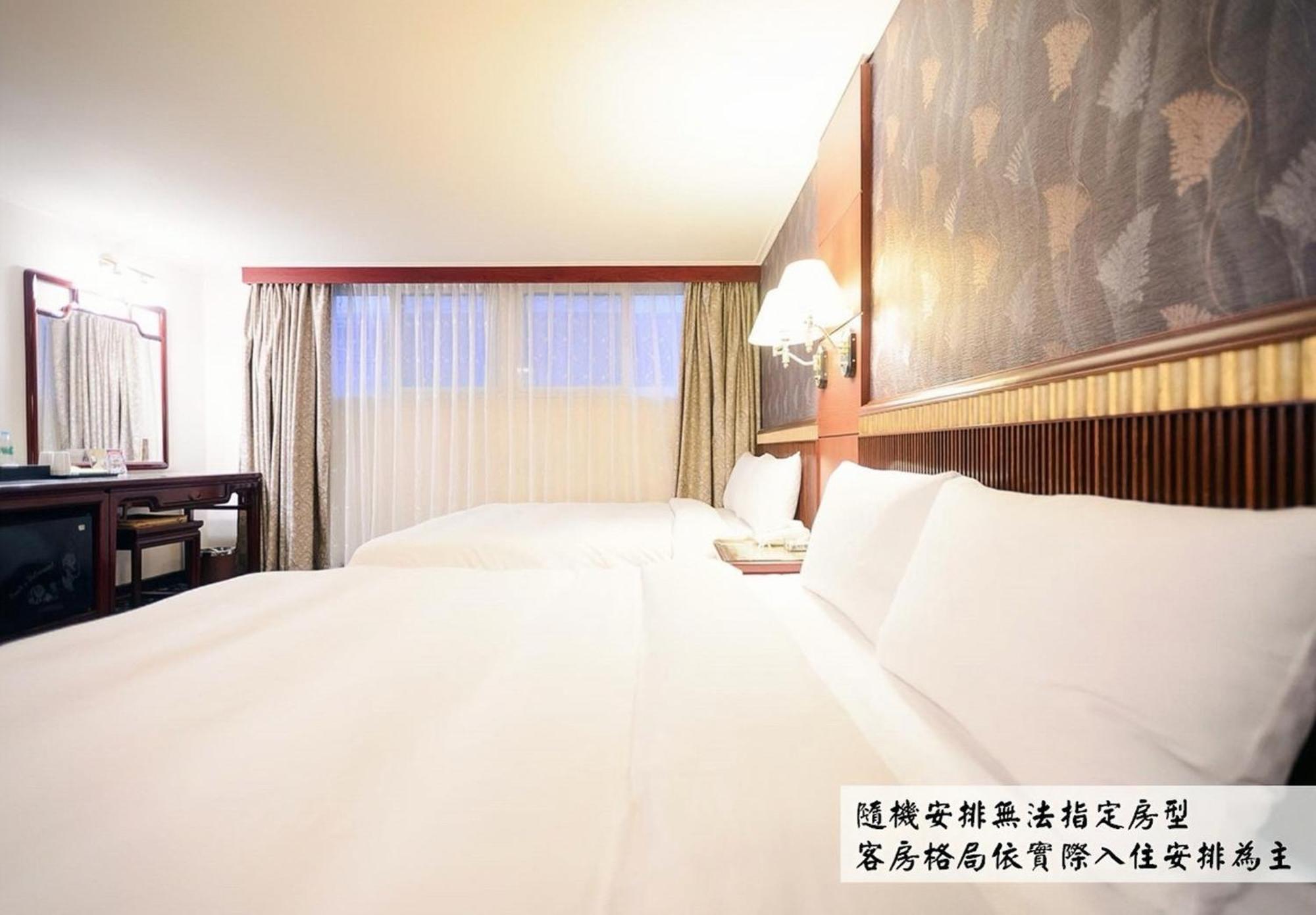 Kiwi Hotel Mrt Wenxin Branch Taichung Eksteriør bilde