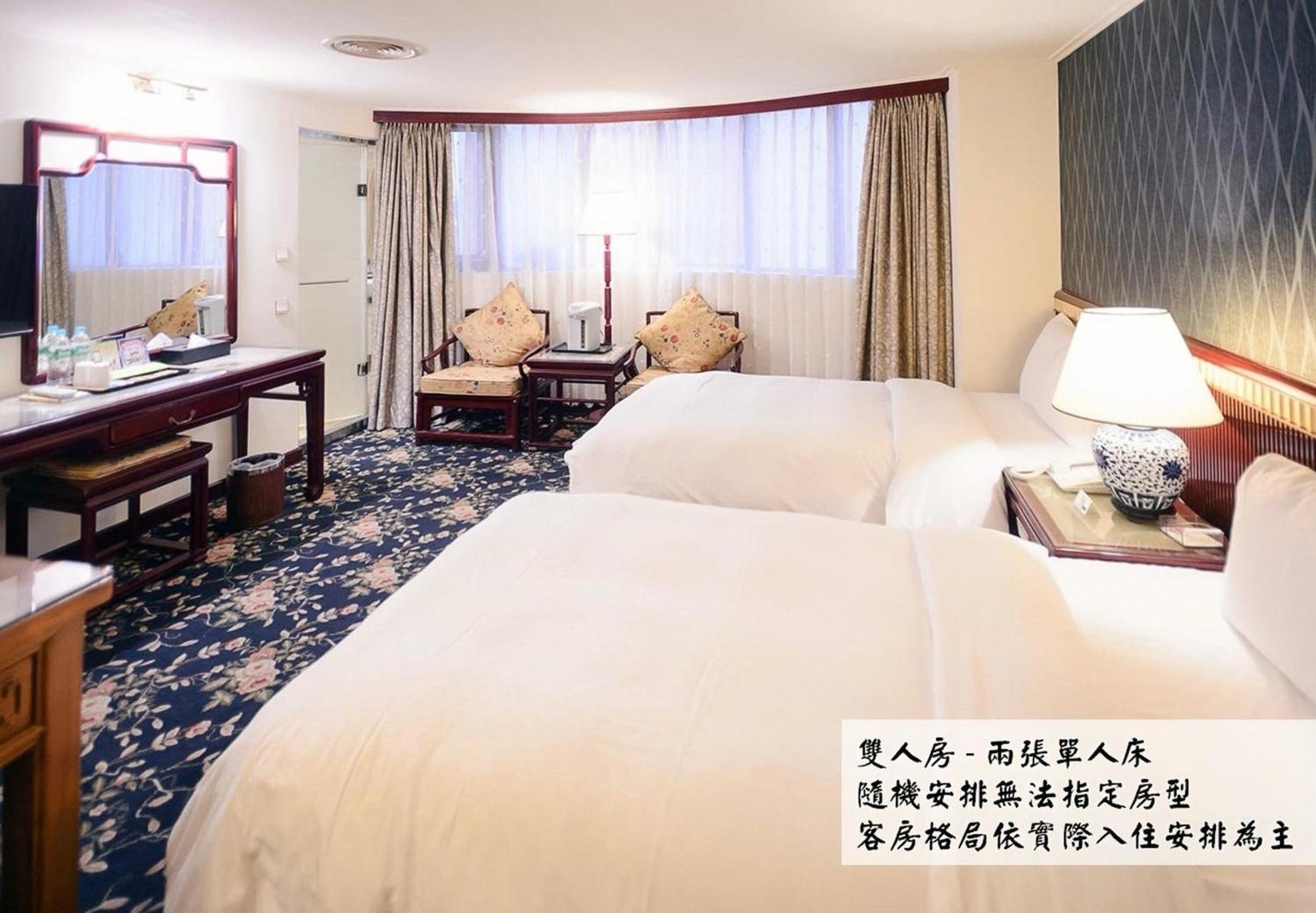 Kiwi Hotel Mrt Wenxin Branch Taichung Eksteriør bilde