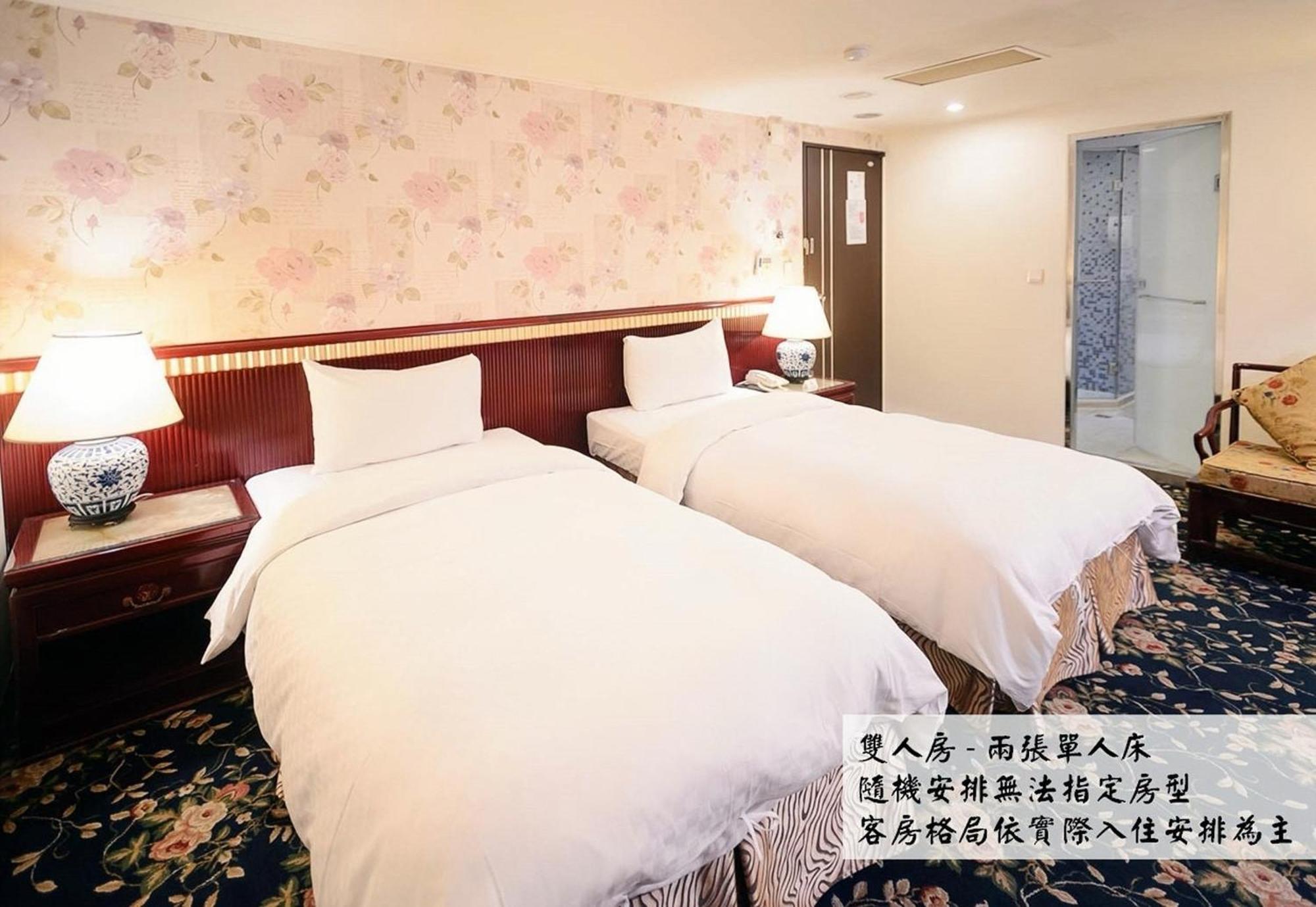 Kiwi Hotel Mrt Wenxin Branch Taichung Eksteriør bilde