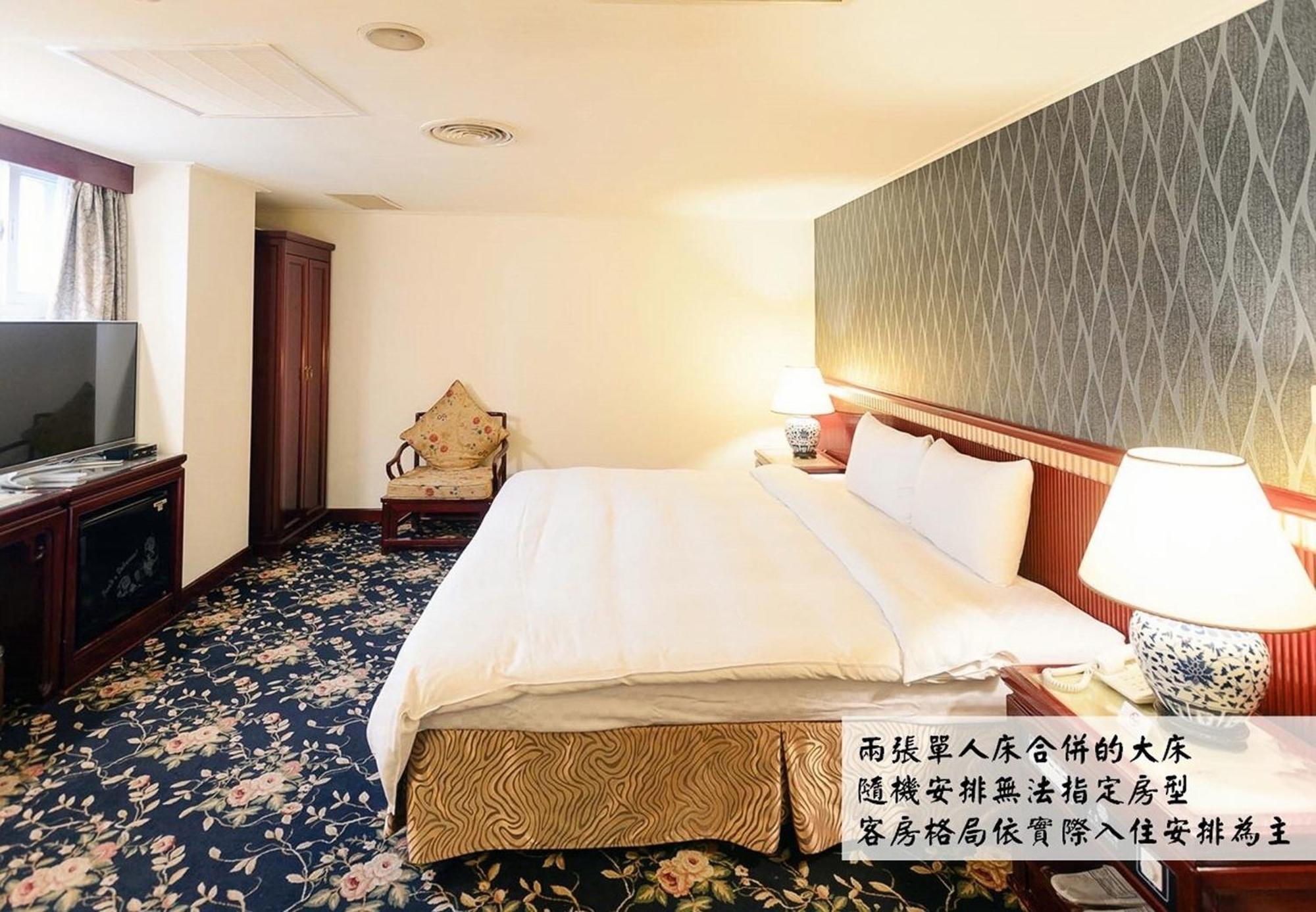 Kiwi Hotel Mrt Wenxin Branch Taichung Eksteriør bilde