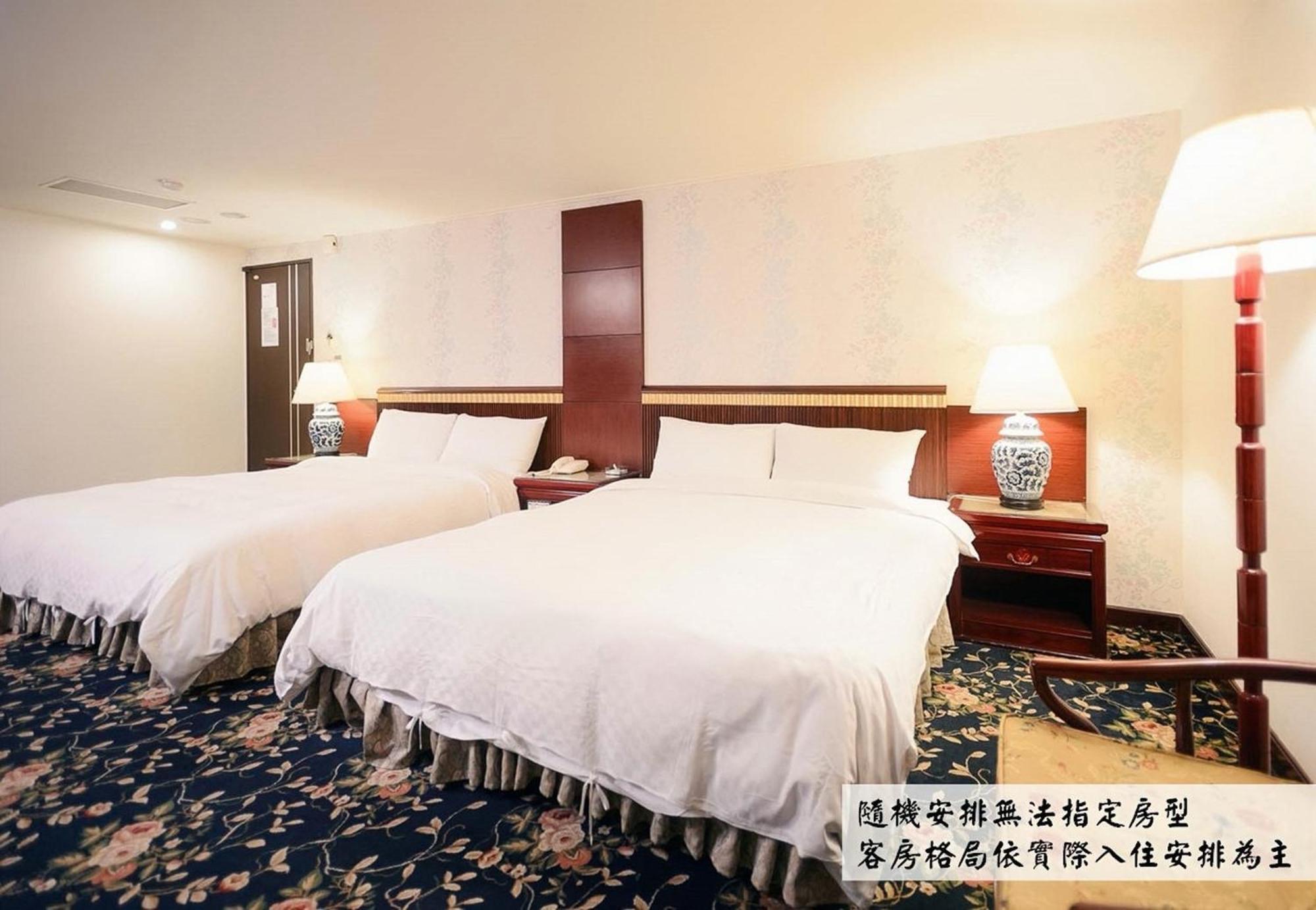 Kiwi Hotel Mrt Wenxin Branch Taichung Eksteriør bilde